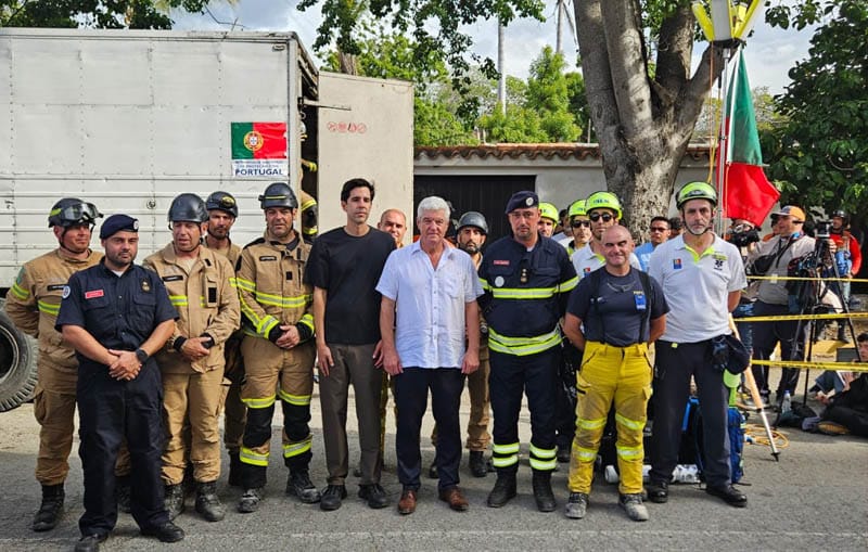 FOCON rescatistas con el embajador de Portugal en Venezuela